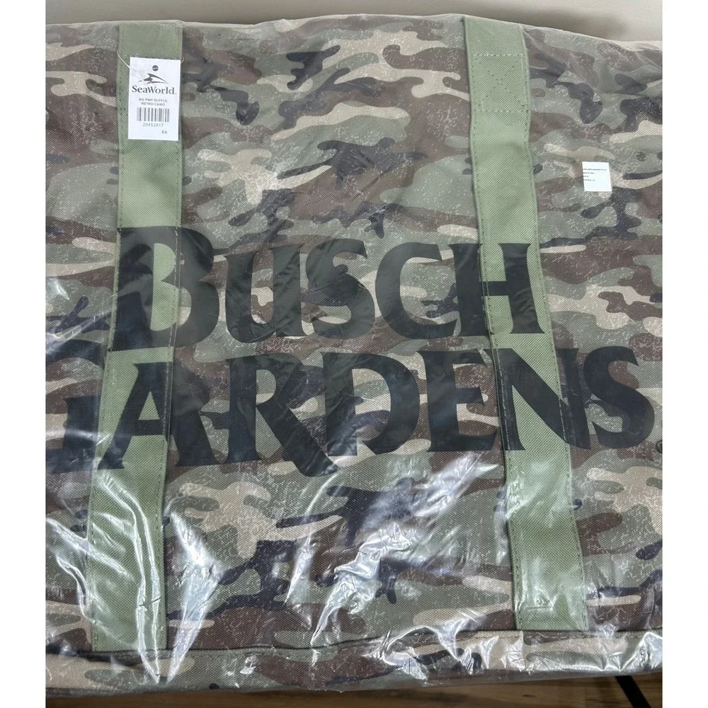 Busch‎ Gardens Duffle Bag Green Retro Camo SeaWorld Souvenir Travel SEALED NEW